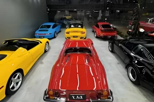 Loja de Carros Antigos de Luxo no Brasil