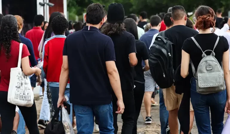 Edital do Enem 2025 é publicado; veja datas e regras do exame