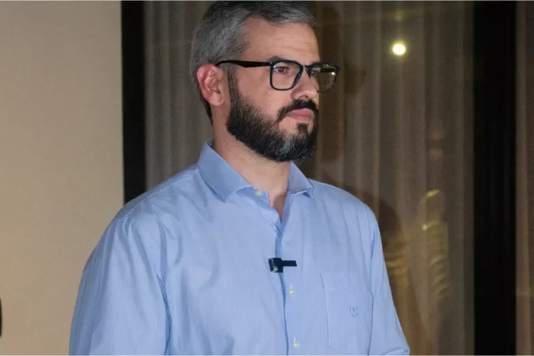 Caso de estupro em Colatina revela falhas graves na proteção de menores – Deangelis Lacerda Caso de estupro em Colatina revela falhas graves na proteção de menores - Deangelis Lacerda